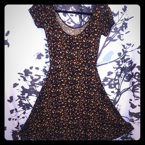 Floral pattern U-neck fit and flare dress